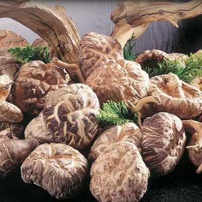 Healthy Dry Shiitake Mushroom 1kg Smooth Surface 2 Years Shelf Life